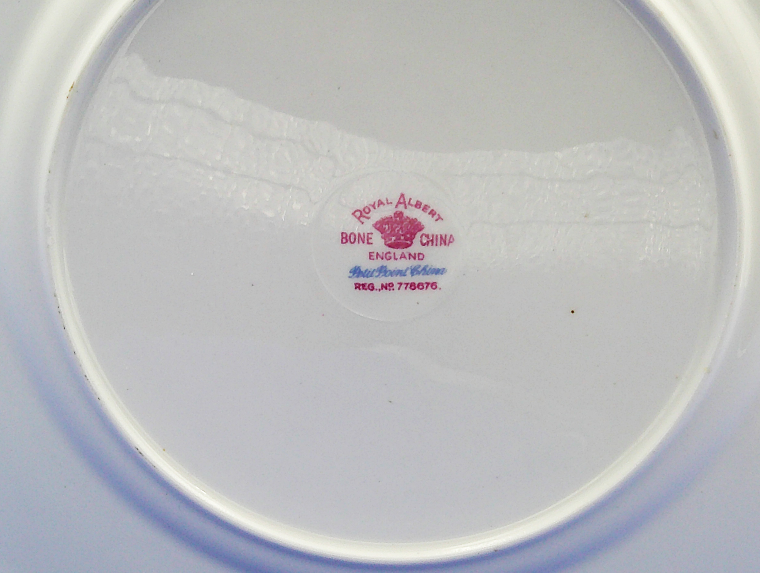 The bottom of the bottom dish. The bottom of the bottom dish.